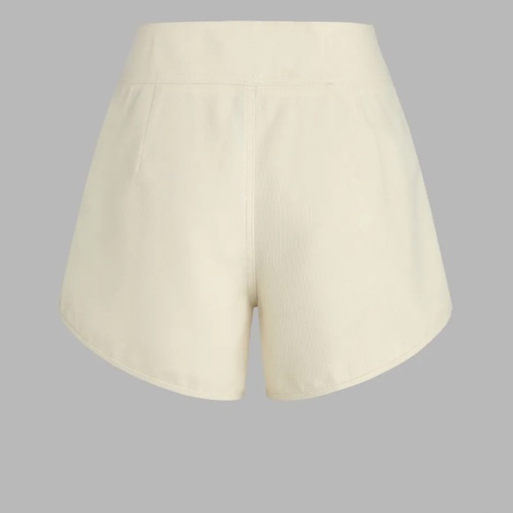 Solid mid waist button pocket shorts - Picture 3 of 6
